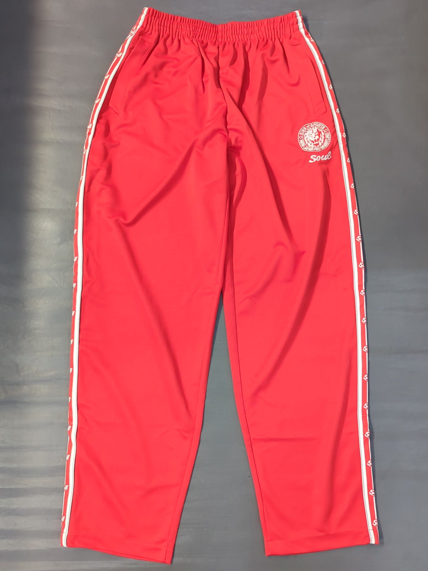 新日本プロレス×SOUL セットアップジャージ(レッド×ホワイト)