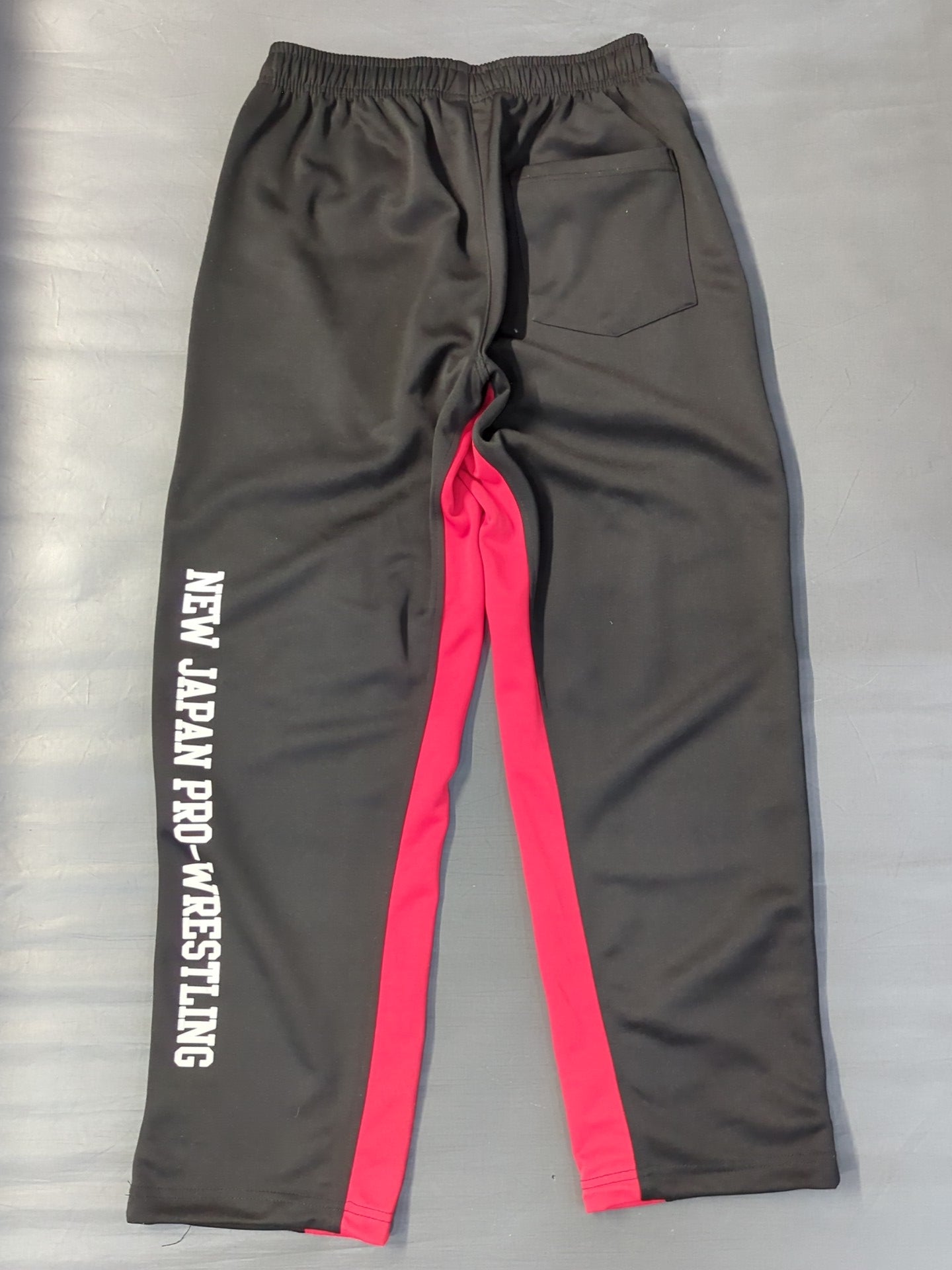 新日本プロレス×SOUL セットアップジャージ(ブラック×レッド)