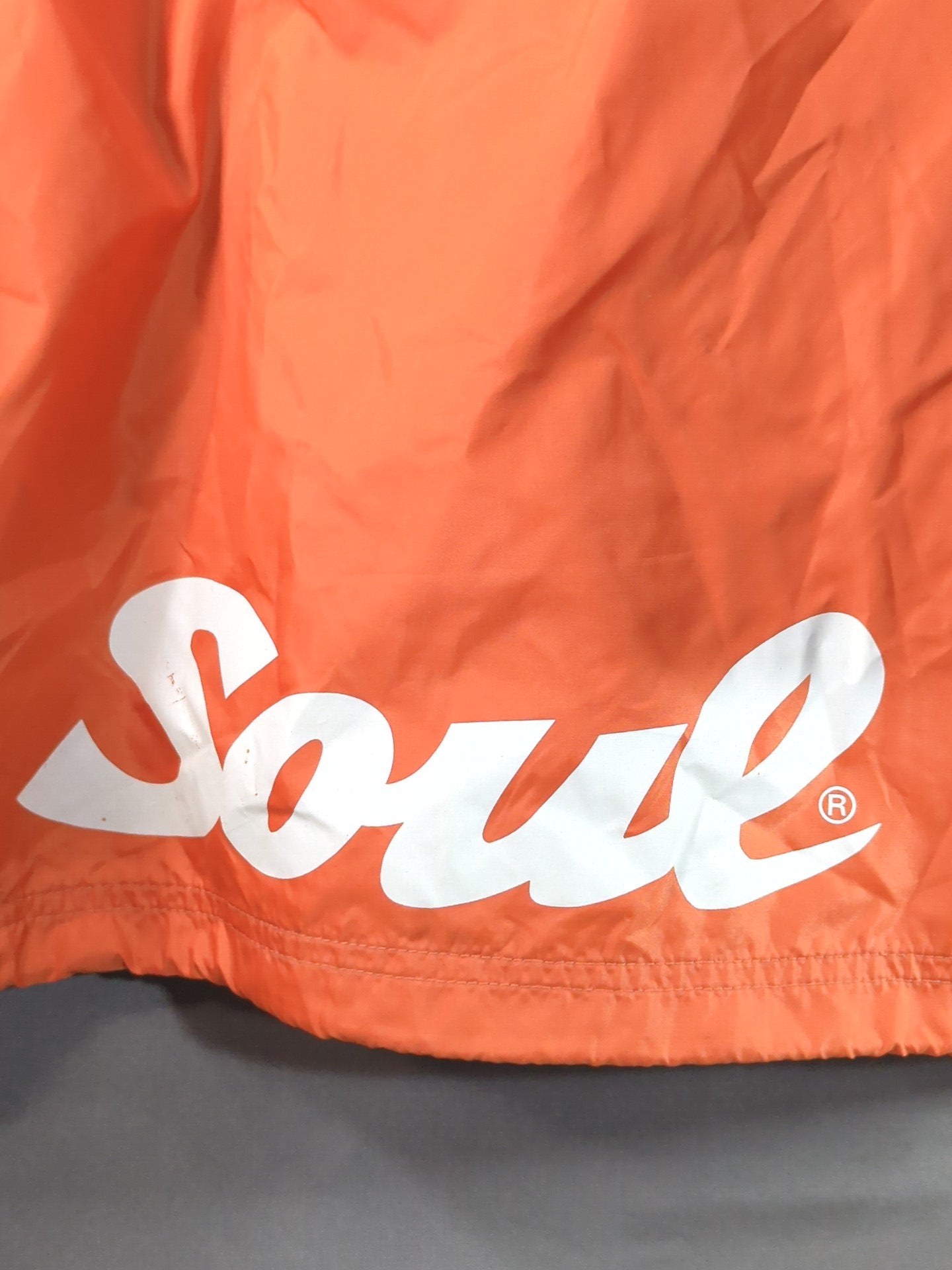 新日本プロレス×SOUL「NEXESS」袖裾着脱式ウィンドブレーカー