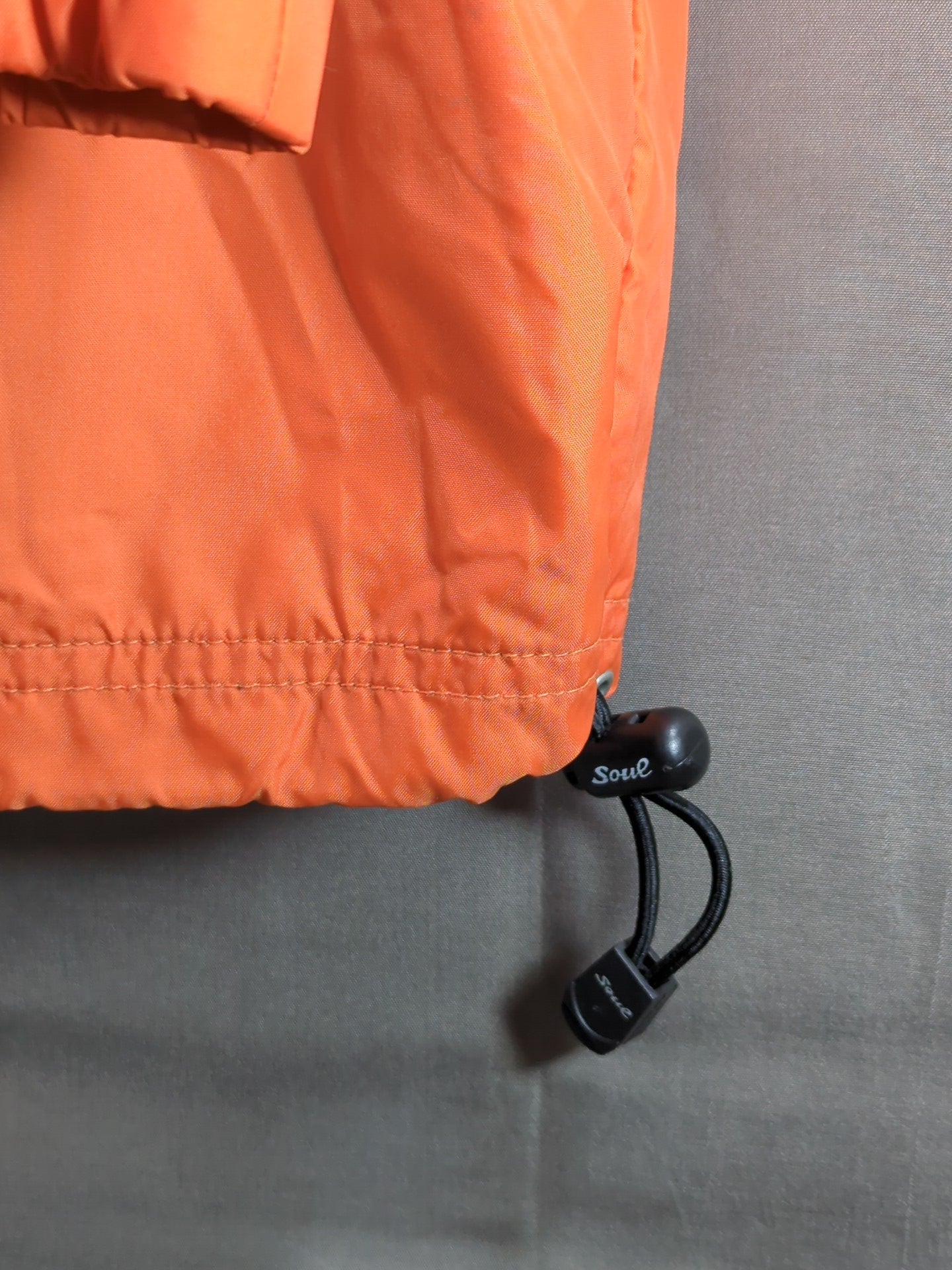 新日本プロレス×SOUL「NEXESS」袖裾着脱式ウィンドブレーカー