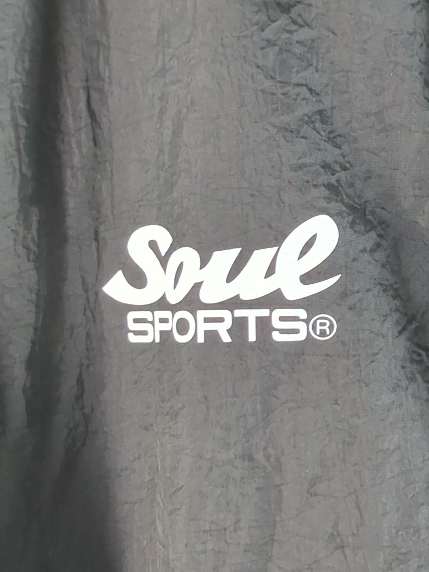 新日本プロレス×SOUL ナイロンウィンドブレーカー(ブラック)