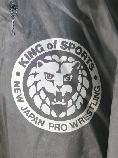 新日本プロレス「NEW JAPAN WRESTLERS」ベンチコート