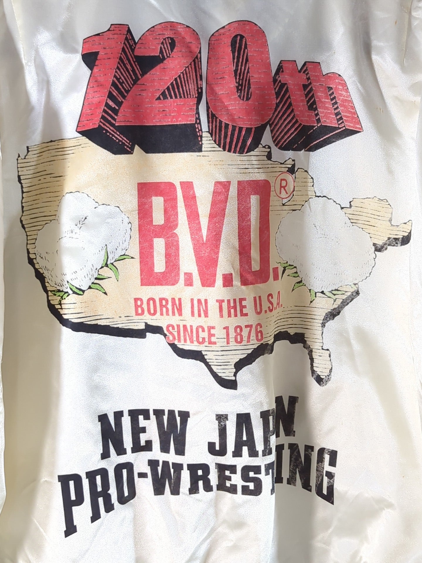 新日本プロレス「B.V.D 120th」スタジアムジャンパー