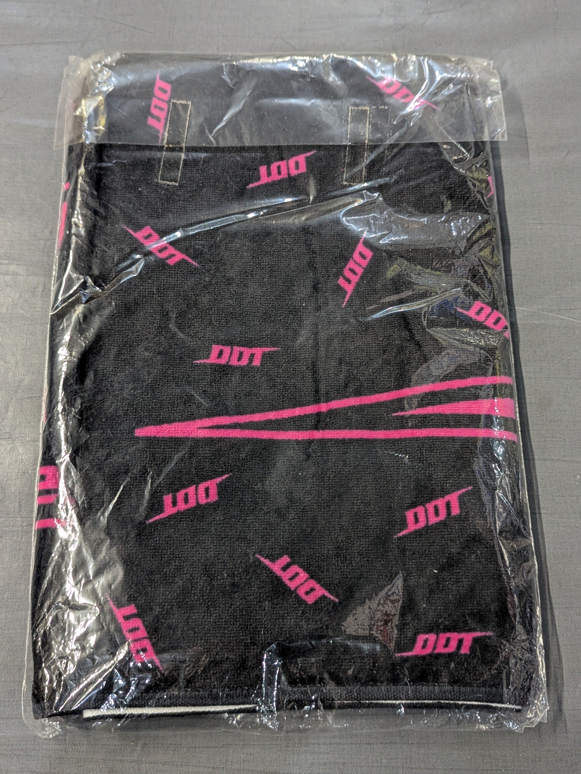 toteme トーテム　ロゴバスタオル　新品　タグ付き DEUXIEME CLASSE - toteme トーテム ロゴバスタオル 新品 タグ付きの