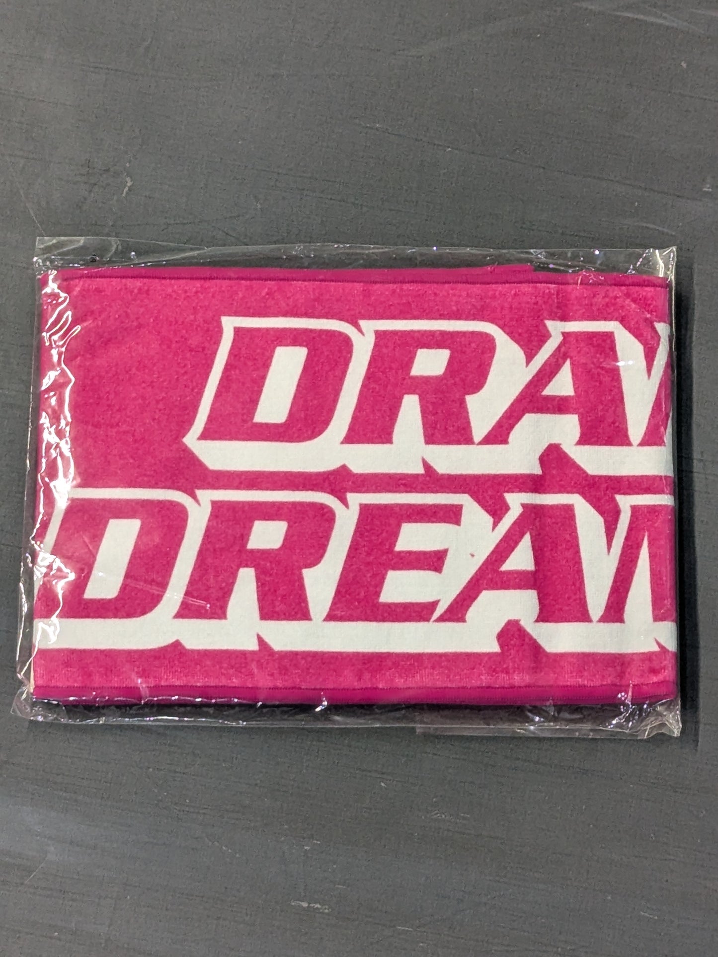 DDT ロゴ スポーツタオル①