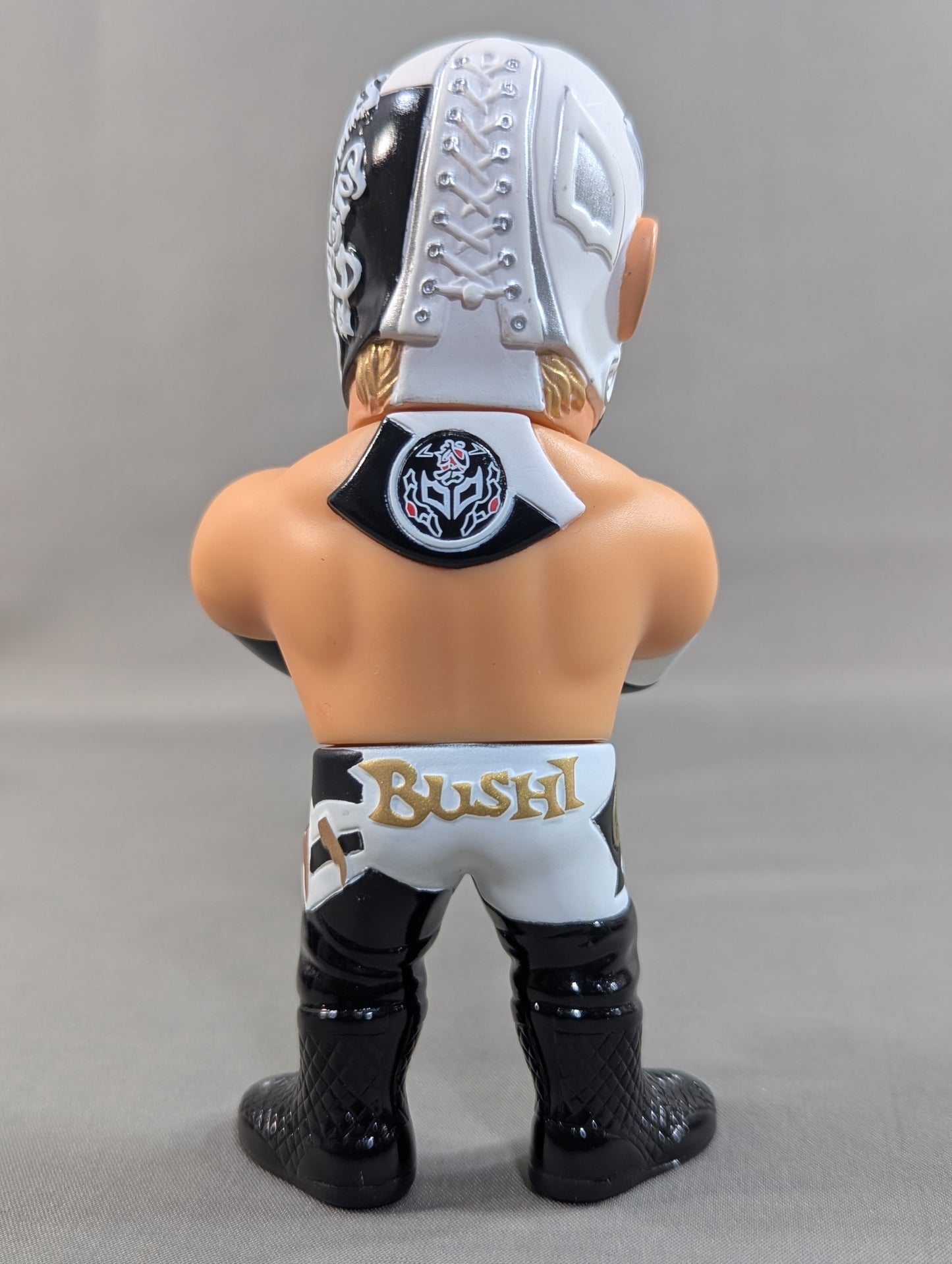 BUSHI  (Black and White  costume ver.) 16D Soft Vinyl Collection