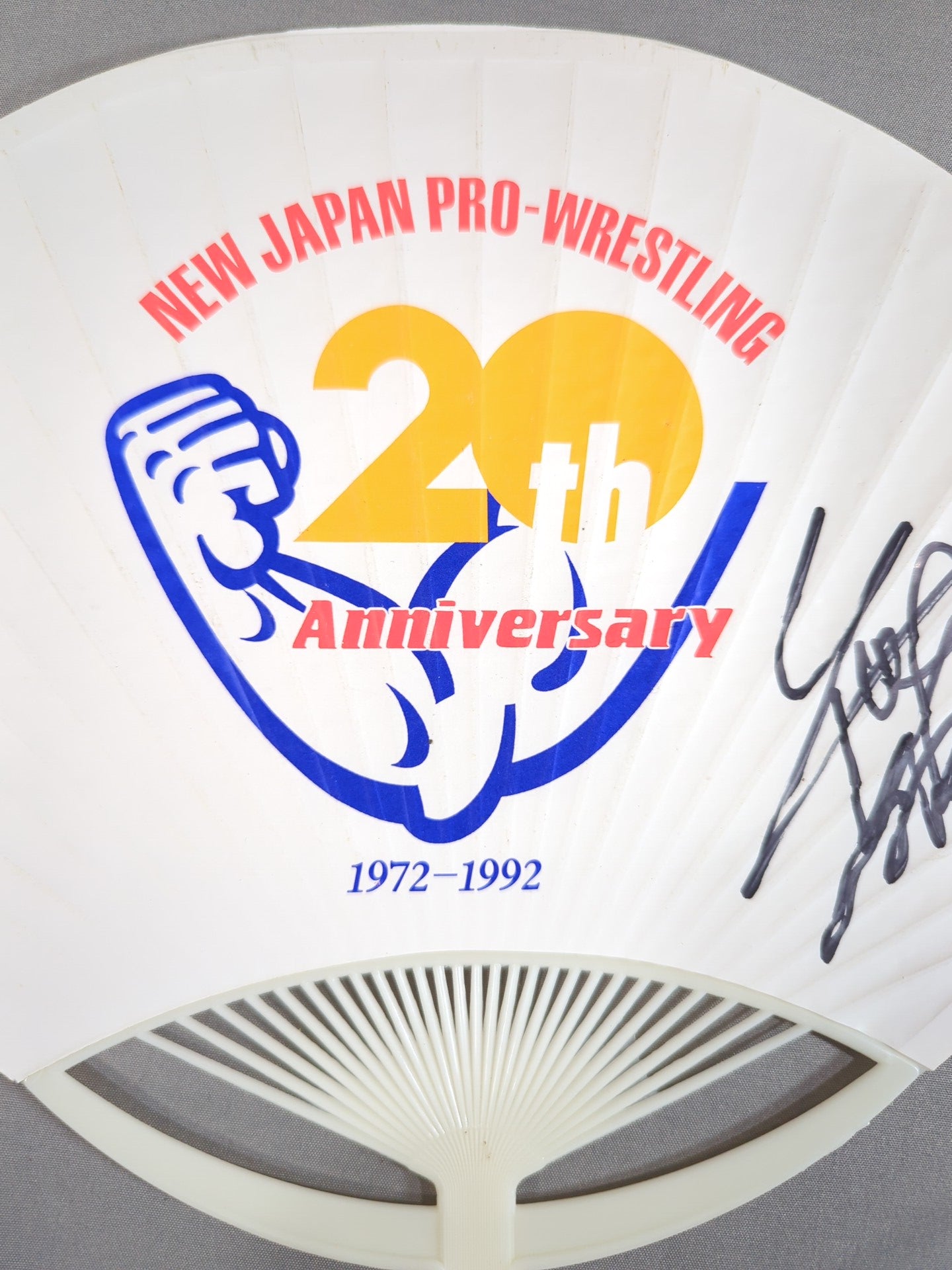 【Osamu Nishimura  hand signed autograph 】New Japan Pro Wrestling  "20th Anniversary"Uchiwa (paper fan) 