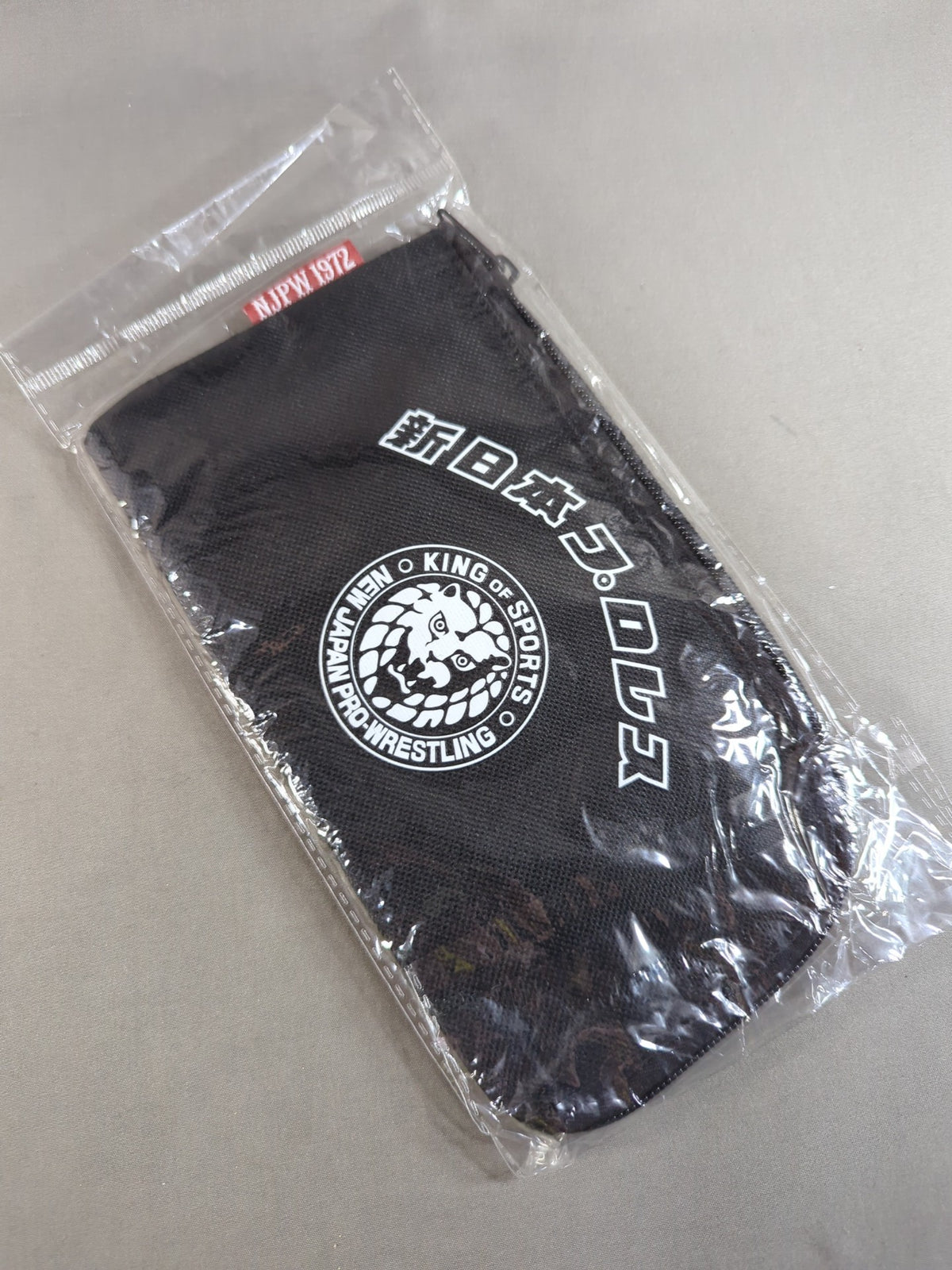 ★新日本プロレス×しまむら★ ライオンマーク ポーチ(ブラック)
