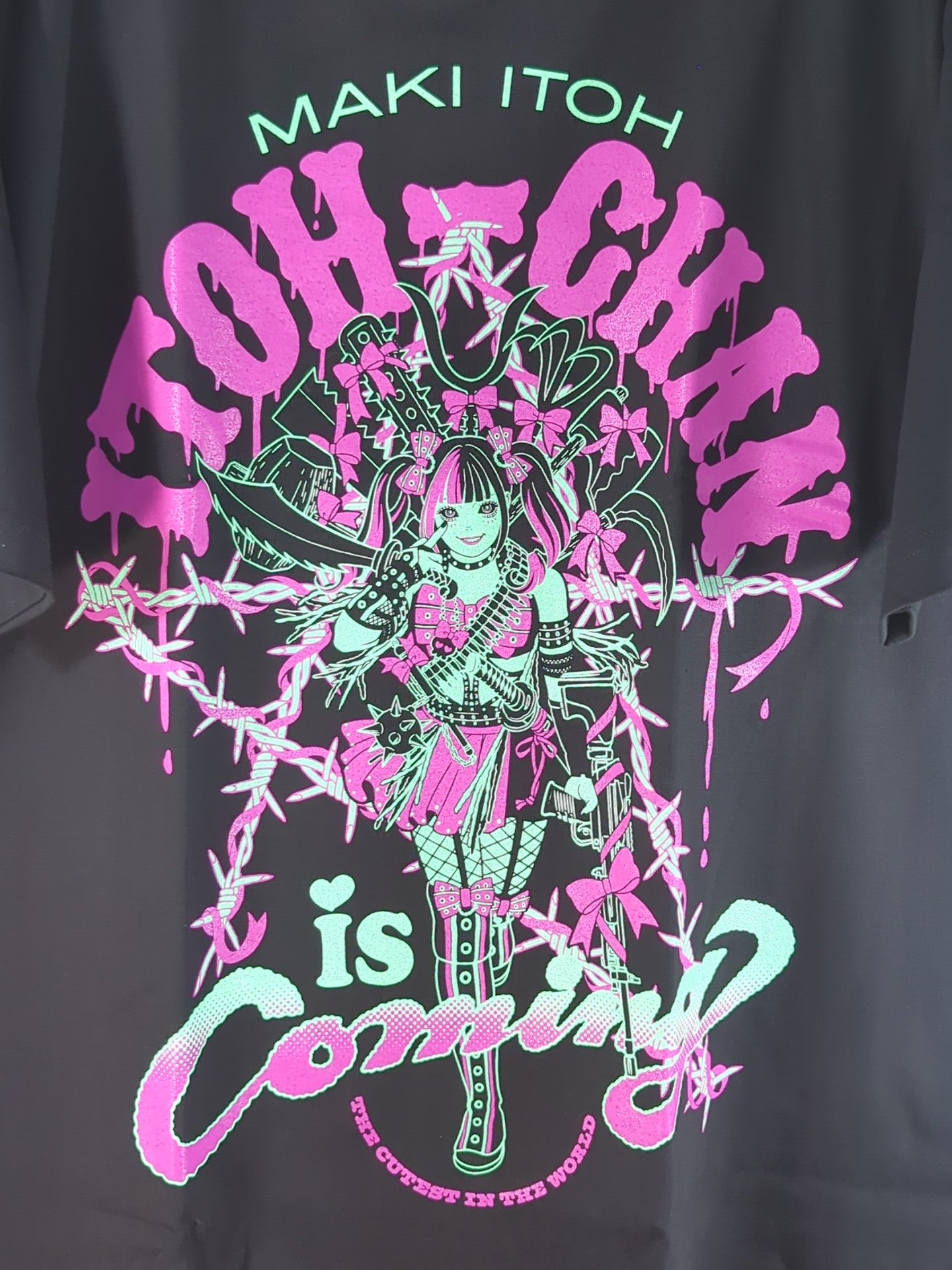 【本日発送可】伊藤麻希／ITOH-CHAN is Coming Tシャツ／L 伊藤麻希「ITOH-CHAN is Coming」Tシャツ – 闘道館