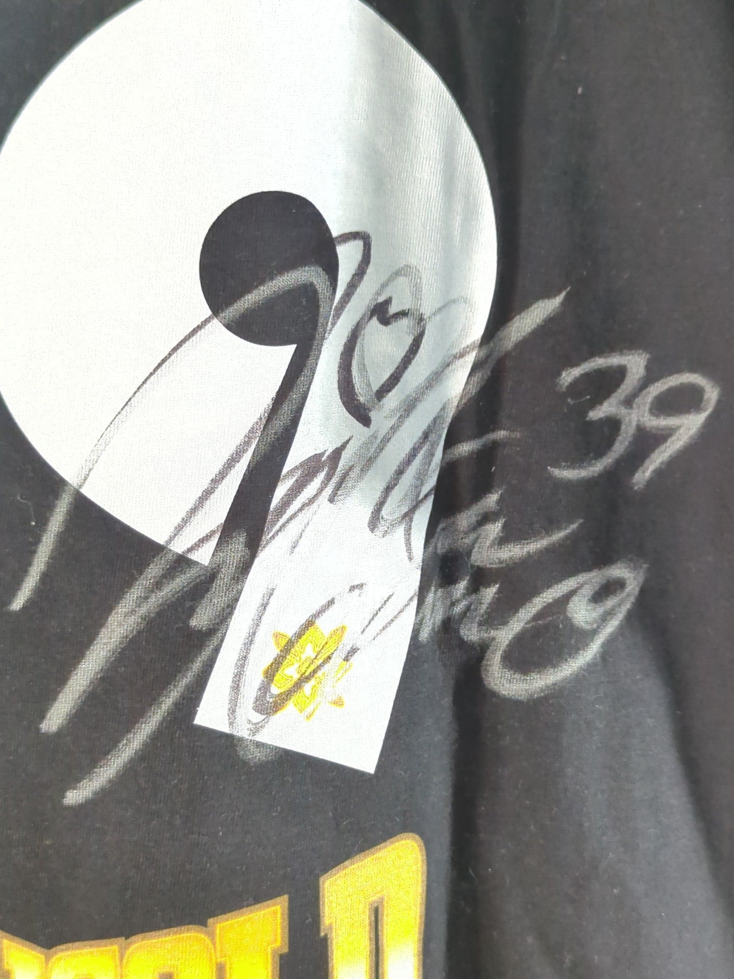 【hand signed autograph】 Miku Aono  #39 Marigold Uniform Number T-Shirt (Black)