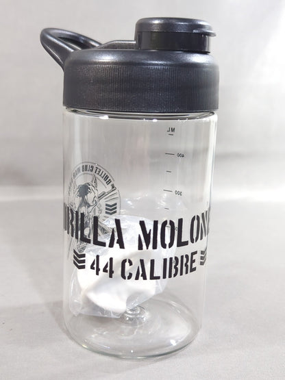 Drilla Moloney Protein Shaker & Concurso Visual Towel Set