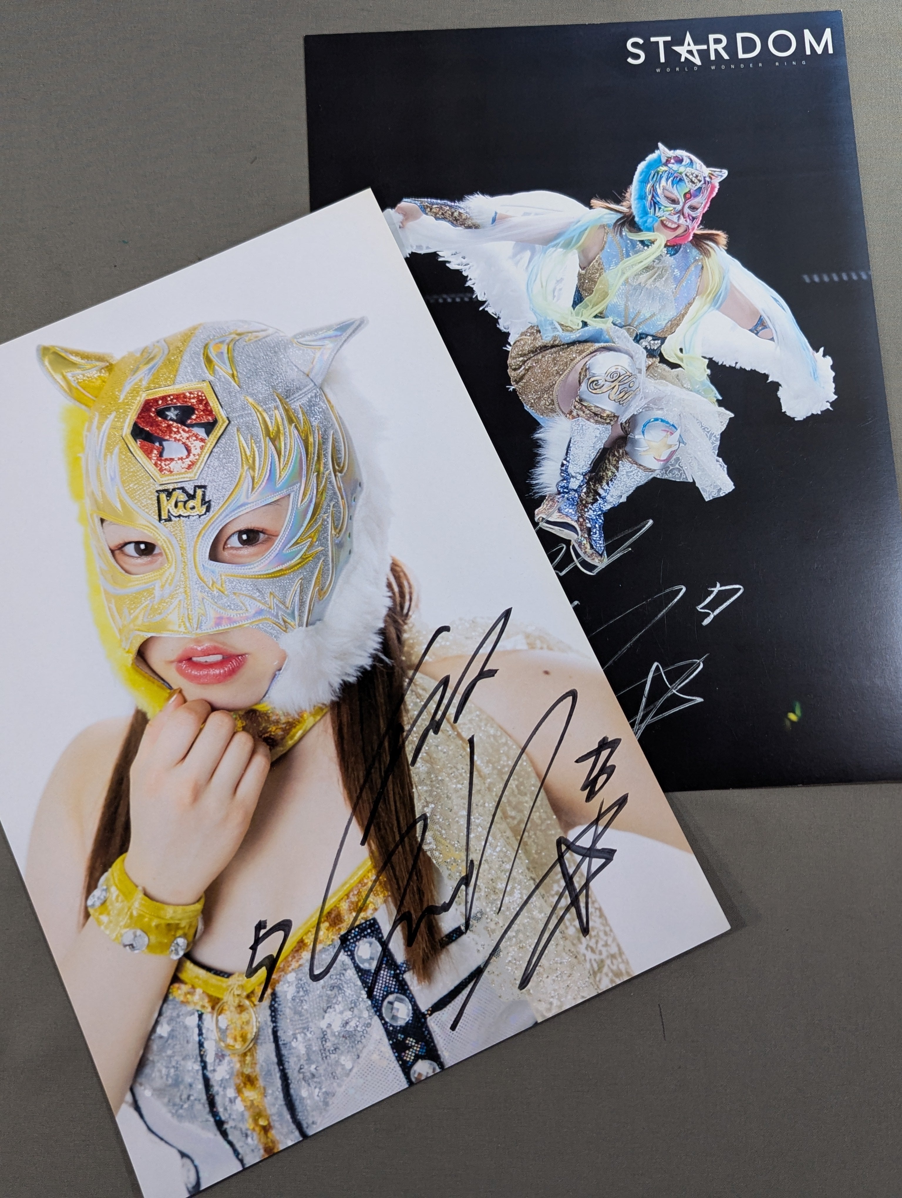 スターライトキッド　写真集　BITTER 直筆サイン入り　新品未開封　スターダム 受注開始】スターライト・キッド選手の写真集『Starlight Kid Photo