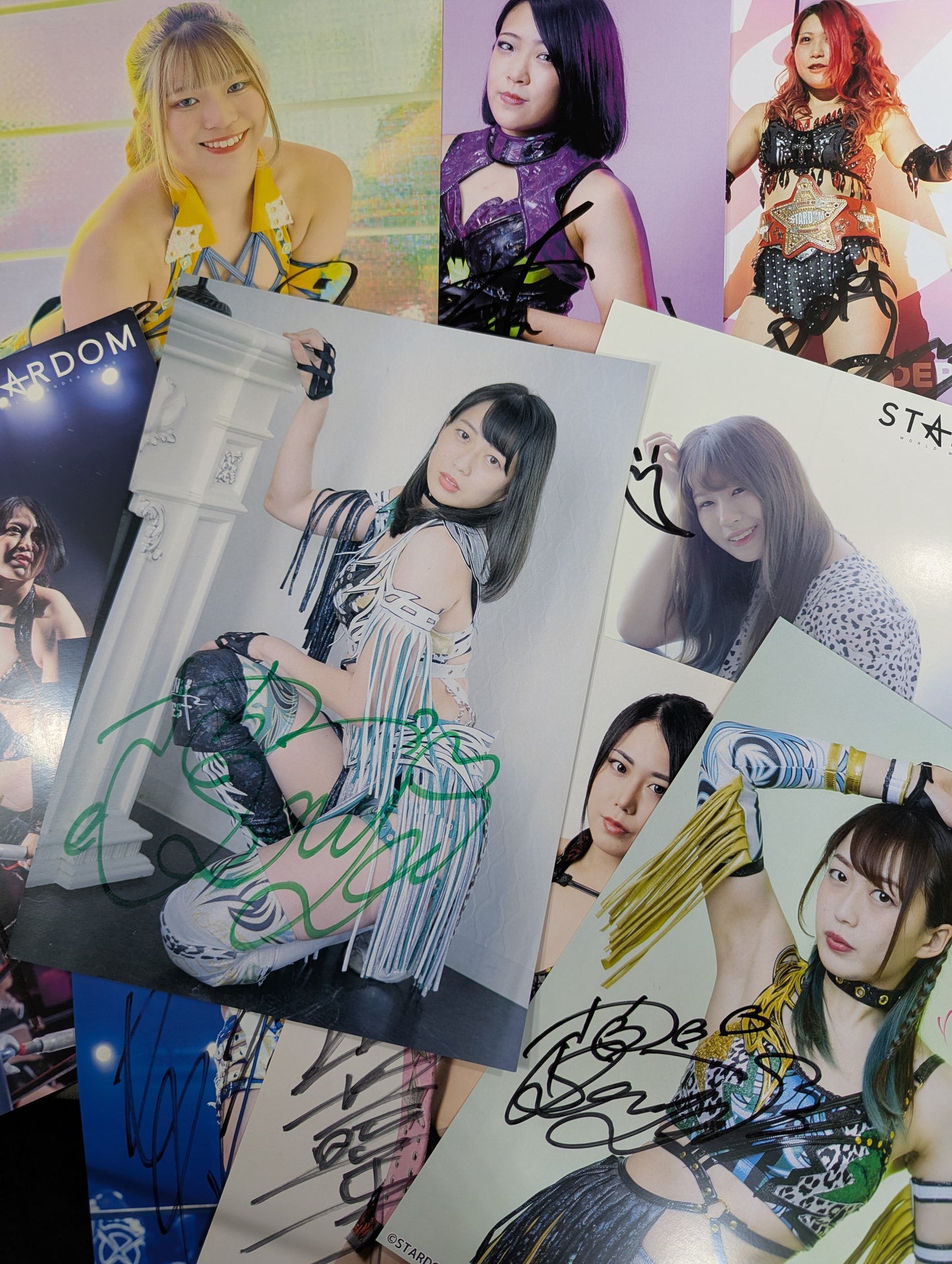 Stardom hand signed autograph  Pro-Photo  Sets(1)