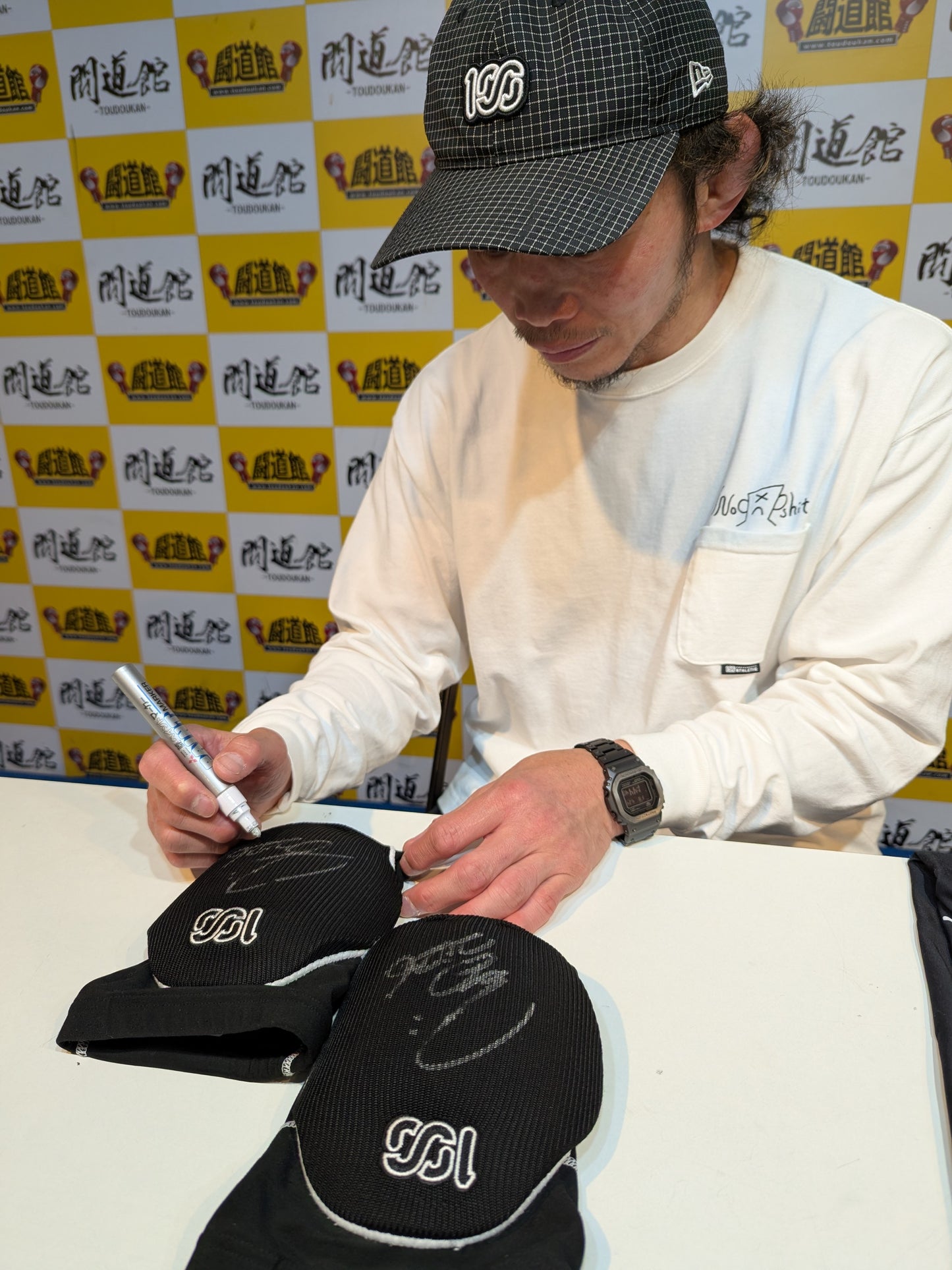 Kaoru ★ Uno Eioki Clutch 01 worn by him !! ★