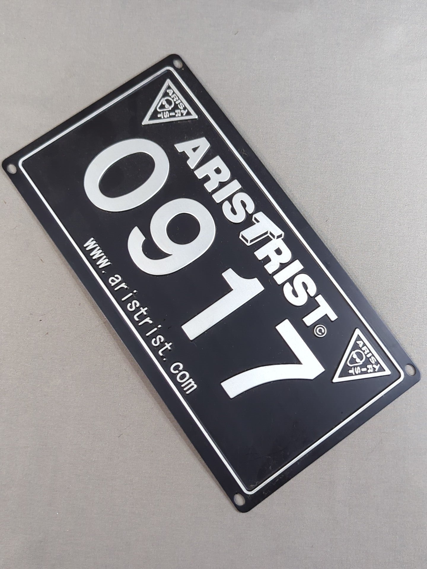 ★ ARISTRIST ★ "0917" LICENSE PLATE