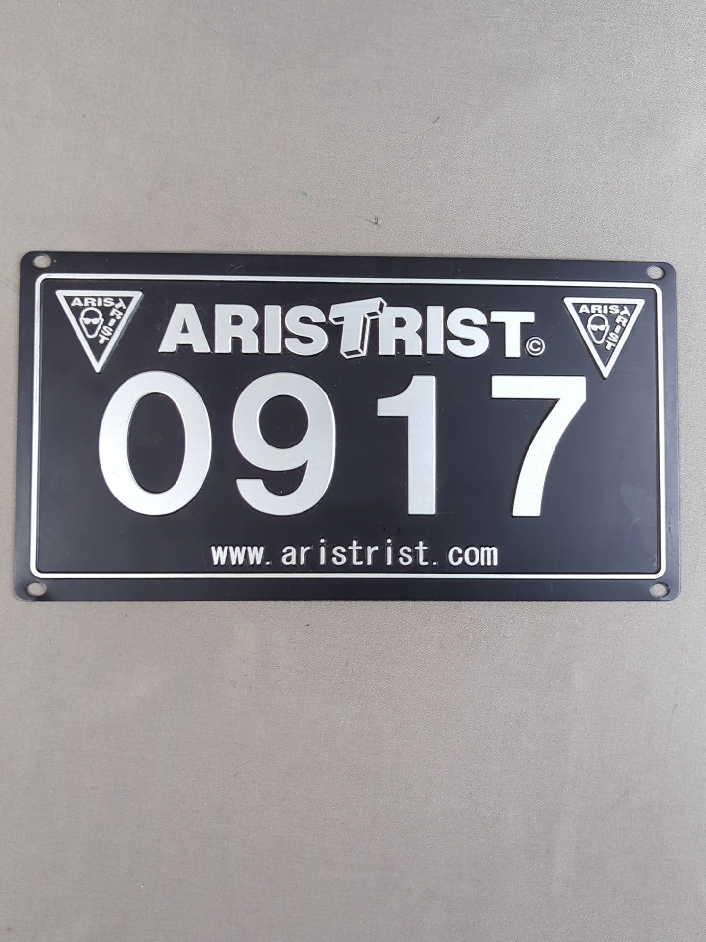 ★ ARISTRIST ★ "0917" LICENSE PLATE