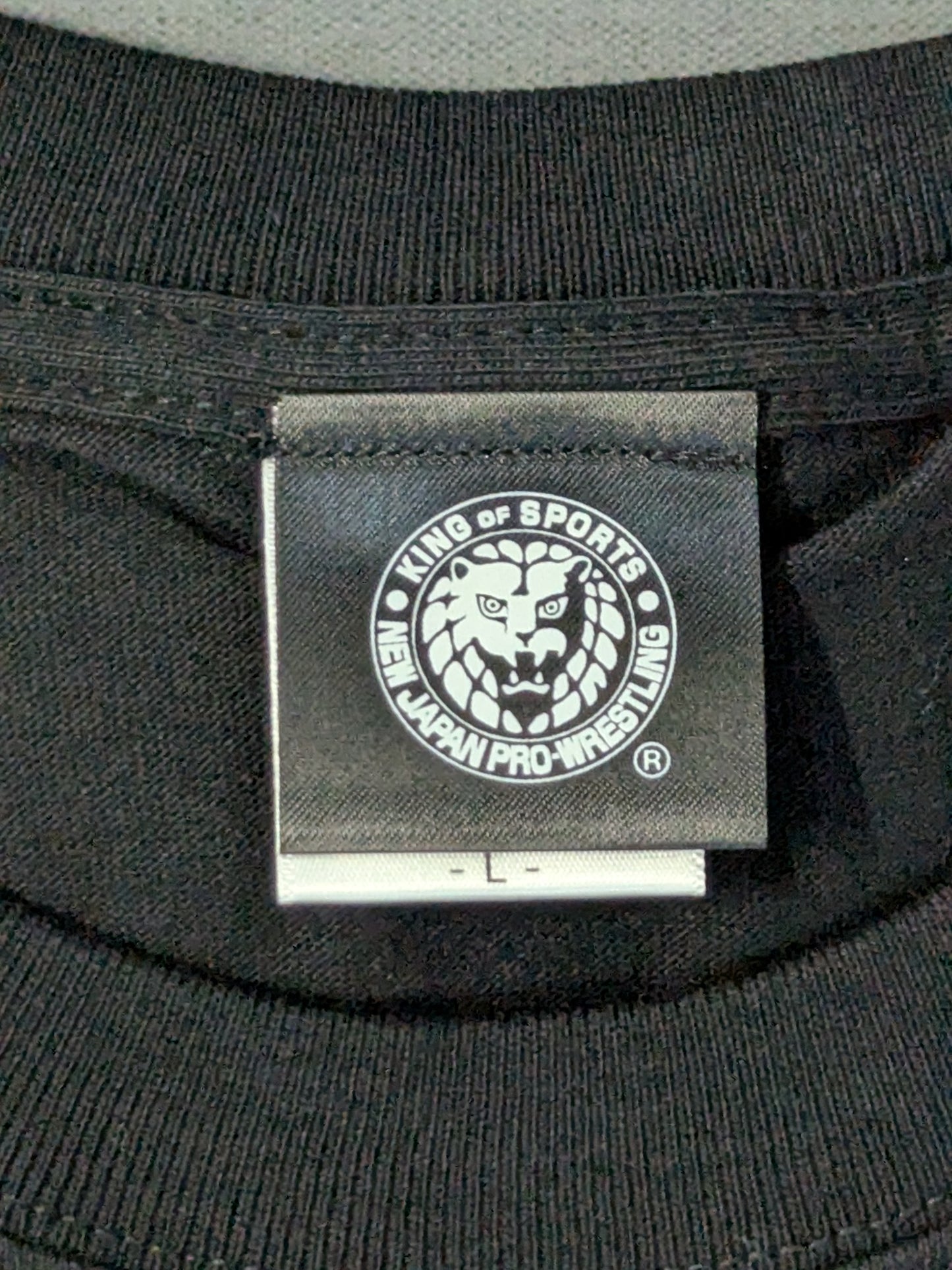 マスター・ワト「WATO」Tシャツ(ブラック×イエロー)