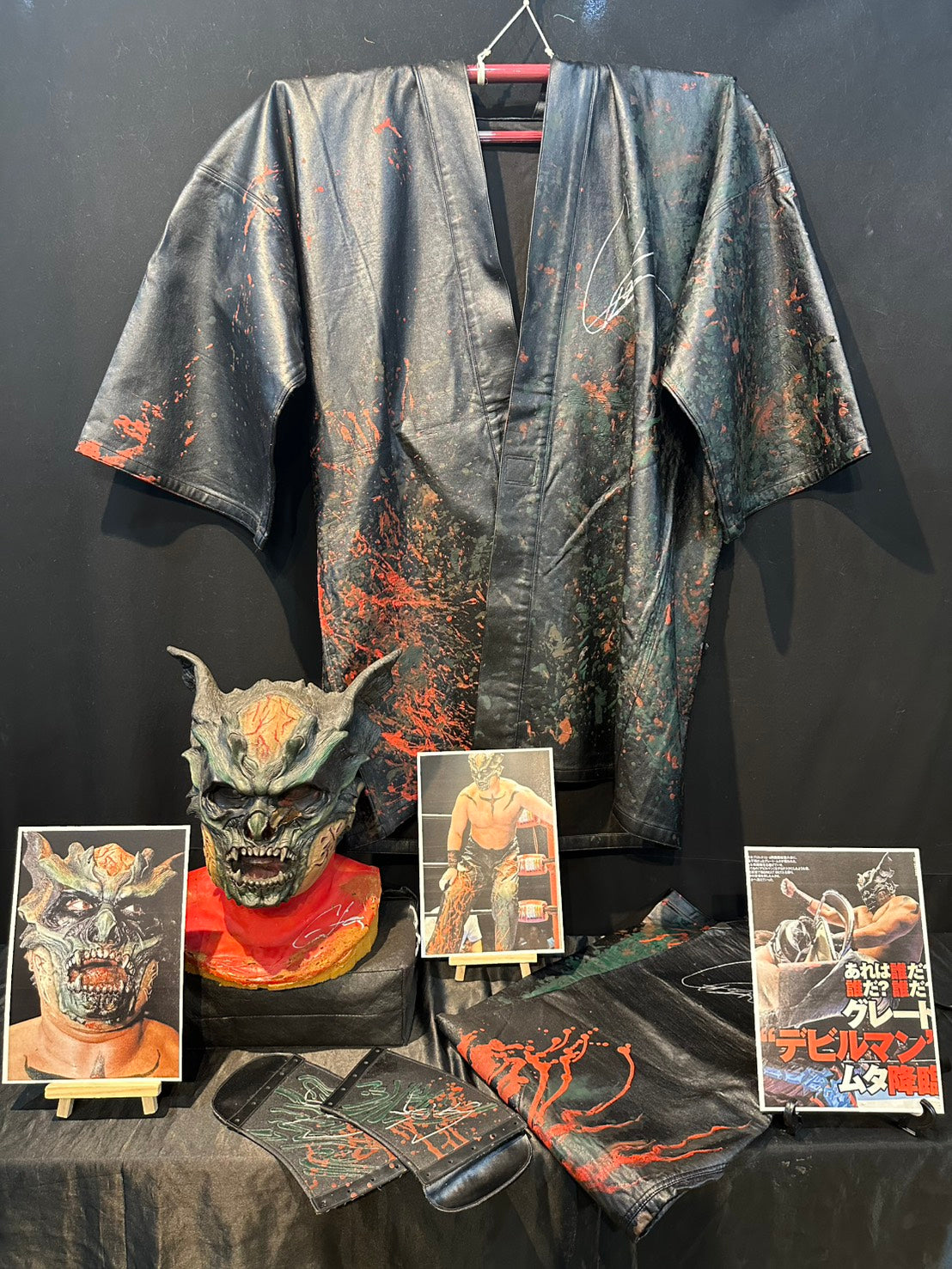 Great Muta ★ Fake GREAT MUTA worn by him !! ★