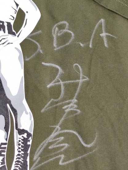 【直筆Wサイン入り】JBエンジェルス(立野記代＆山崎五紀)「跳爆天使」イラストTシャツ(モスグリーン)