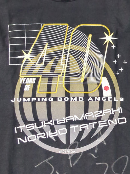 【2 hand signed autographs 】Jumping Bomb Angels ( Noriyo Tateno &Itsuki Yamazaki "40th Anniversary" T-shirt