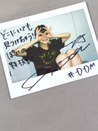 NATSUPOI  hand signed autograph  Cheki (A-1)