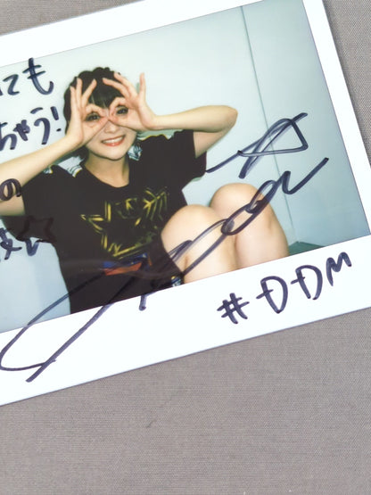 NATSUPOI  hand signed autograph  Cheki (A-1)