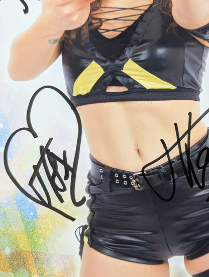 Thekla  hand signed autograph Pro-Photo (2)