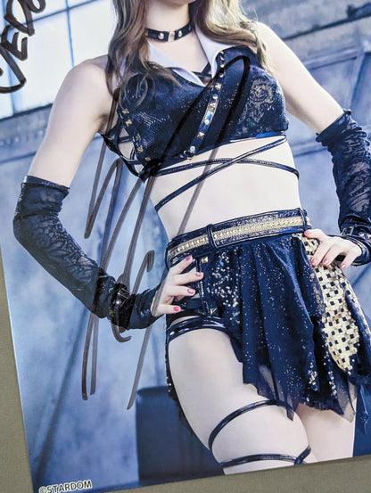 鹿島沙希 直筆サイン入り スターダムポートレート(M-7)