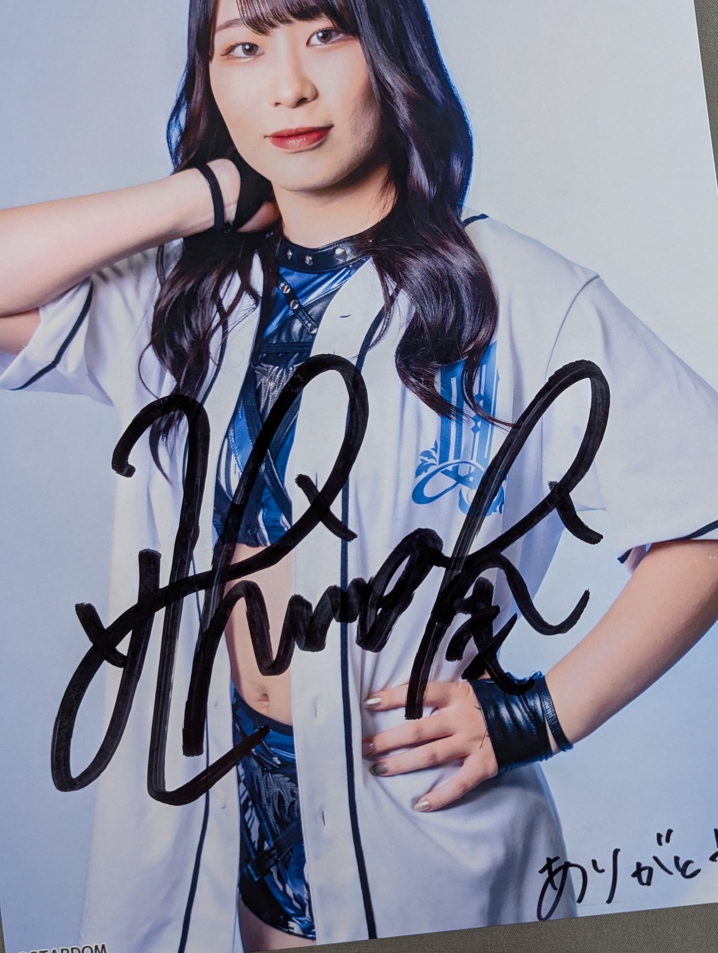 HINA  hand signed autograph  Starda Pro-Photo  (E-6)