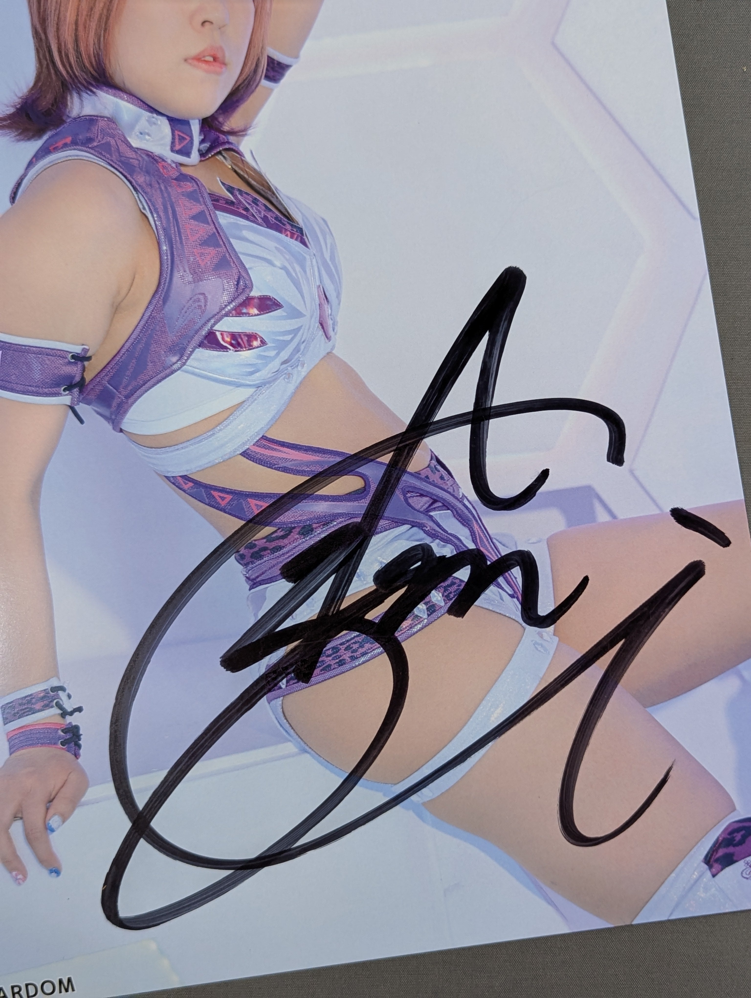 スターダム　AZM　アズミ　直筆サイン入り写真集　裏表紙メッセージ入り　未開封 AZM 直筆サイン入り スターダムポートレート(S-9) – 闘道館