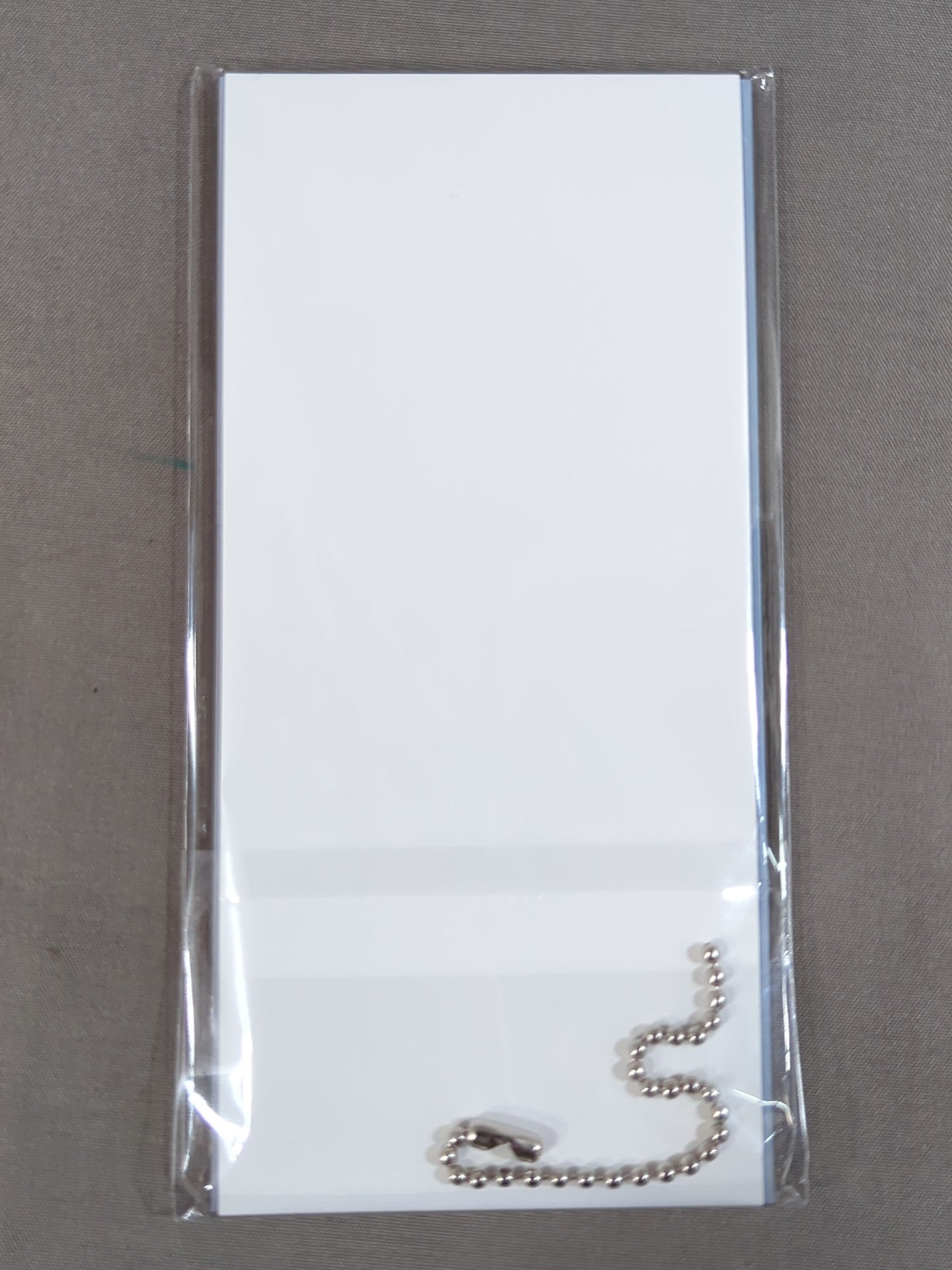 Natsumi Showzuki #28 Marigold Acrylic Keychain – 闘道館