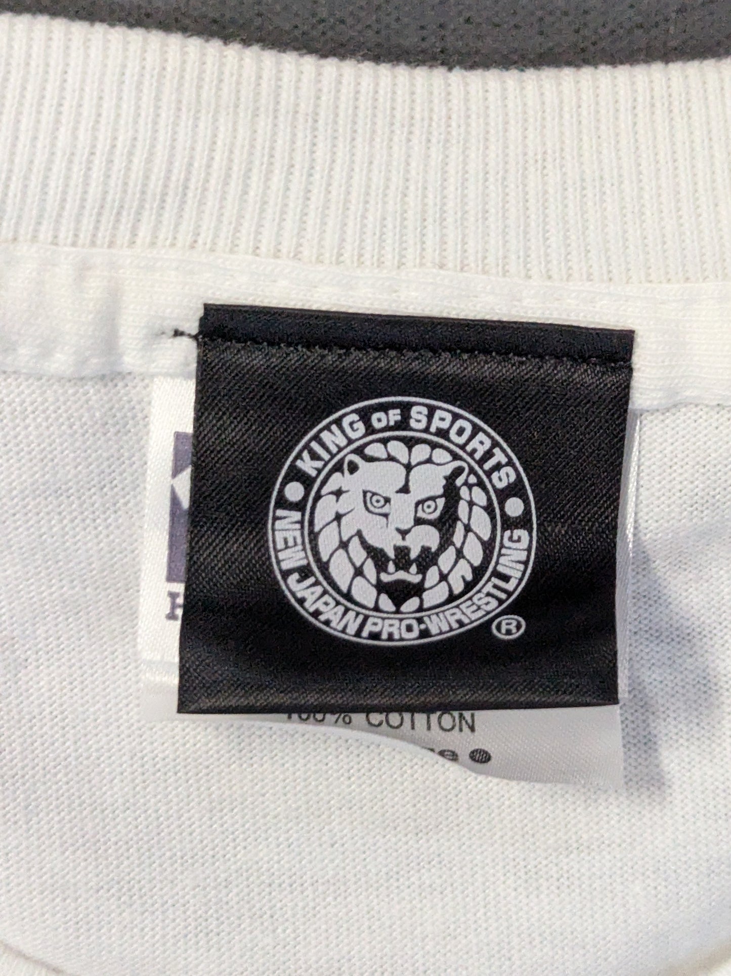 Hiroshima Toyo Carp × Tetsuya Naito "TRANQUILO de Carp" T-shirt (white)