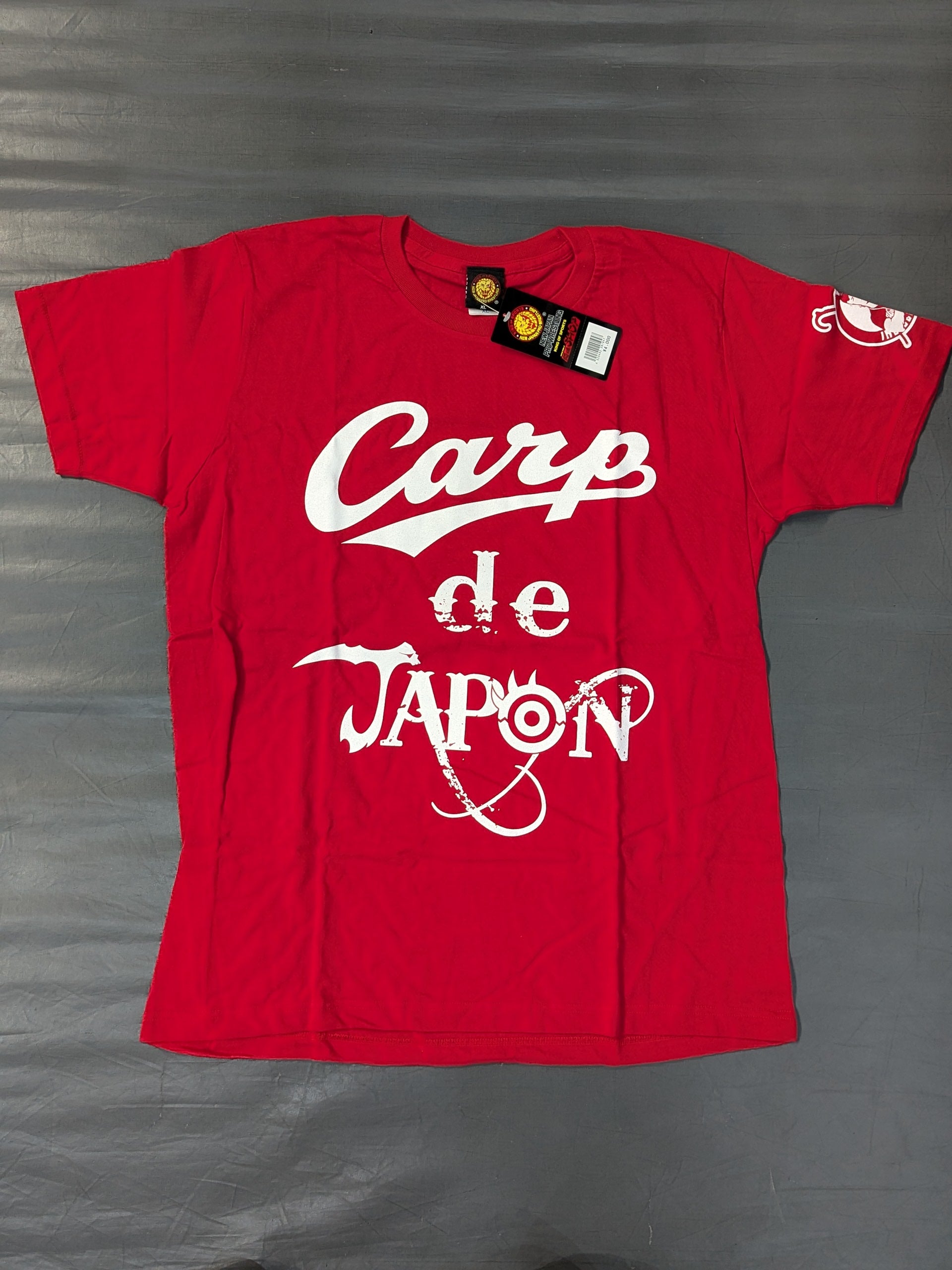 広島東洋カープ×内藤哲也「Carp de JAPON」Tシャツ(レッド) – 闘道館