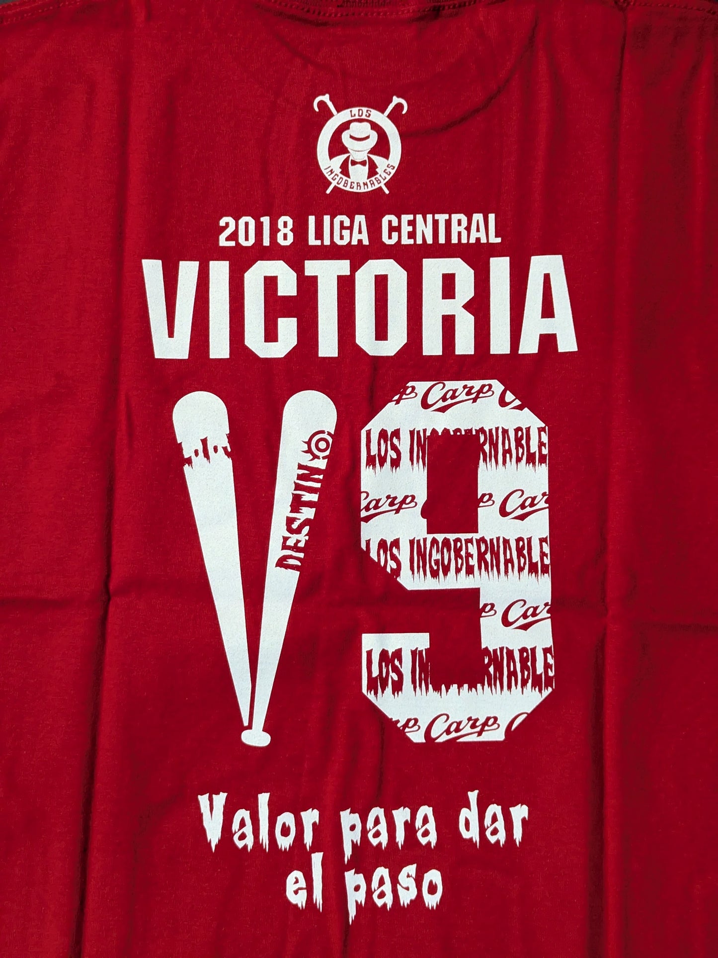 Hiroshima Toyo Carp × Tetsuya Naito Collaboration V9 T-Shirt (Red)