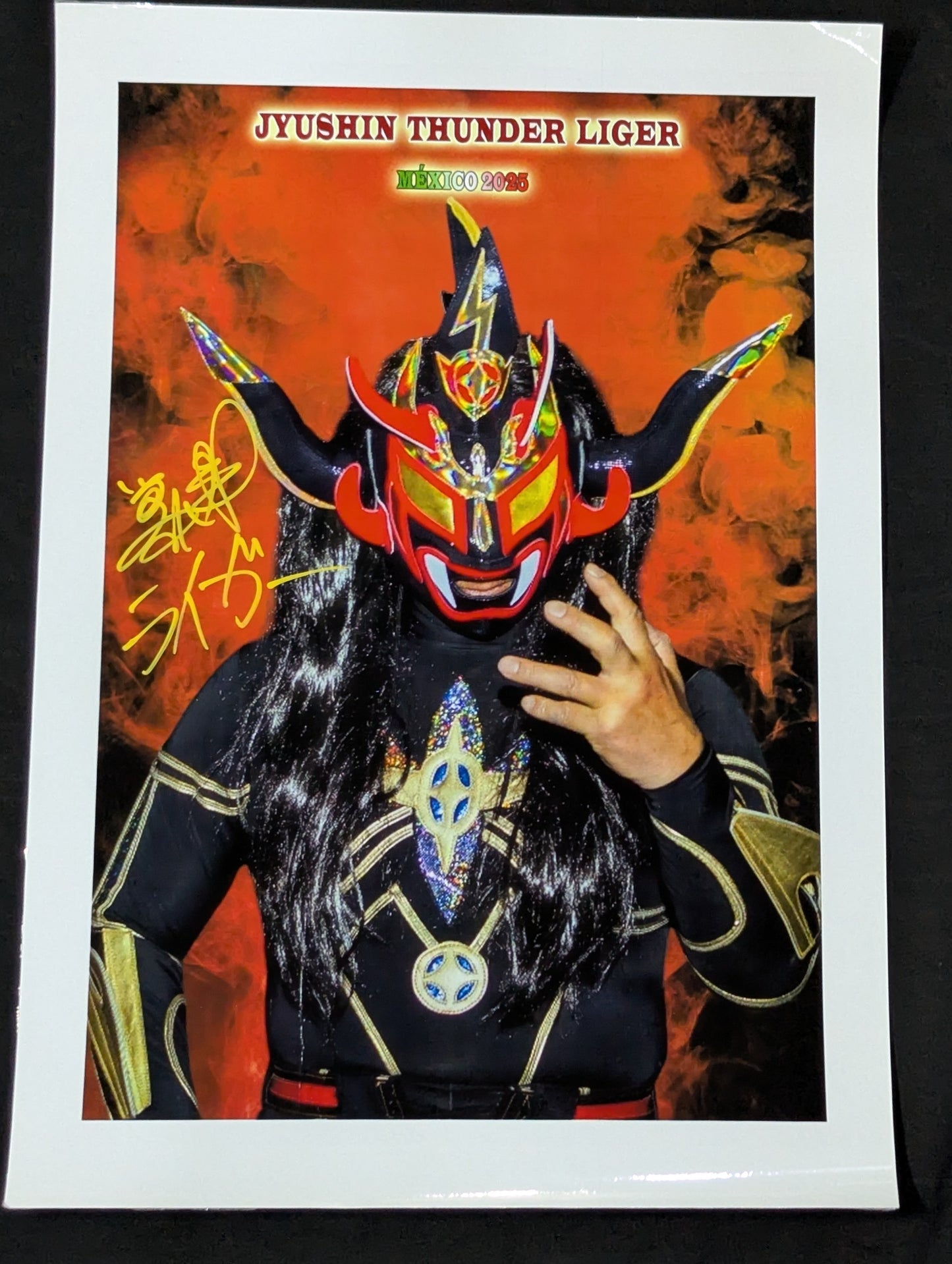 Jushin Thunder Liger  hand signed autograph Pro-Photo (1)