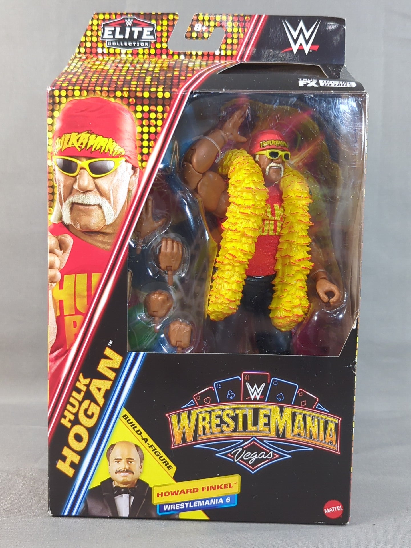 Hulk Hogan  (Red Bandana)