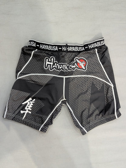 HAYABUSA ファイトショーツ②(黒×グレー)