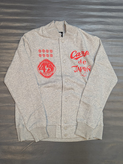 広島東洋カープ×内藤哲也「Carp de JAPN」スウェットジャケット(グレー)