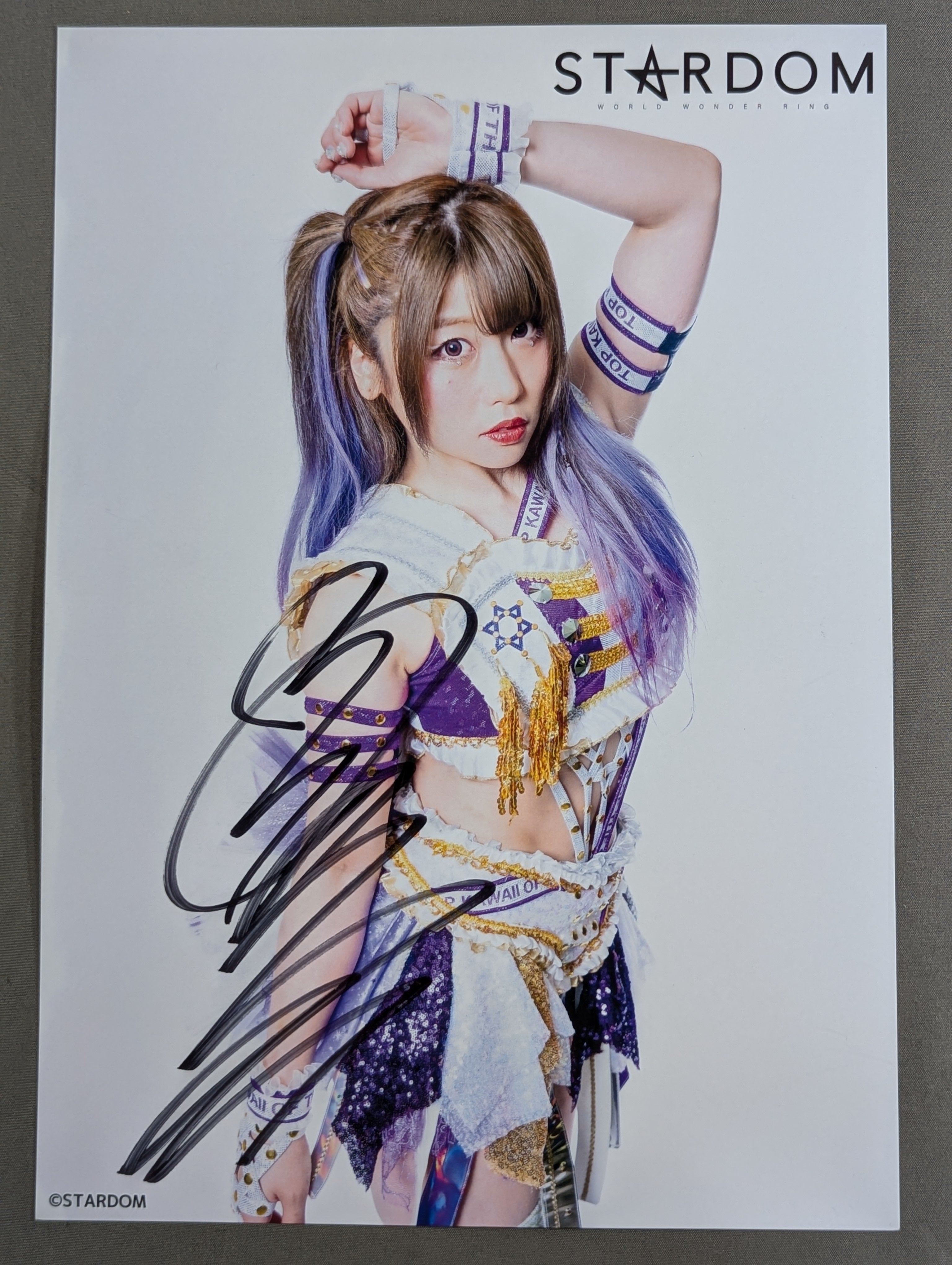 中野たむ 直筆サイン入り スターダムポートレート(H-5) – 闘道館