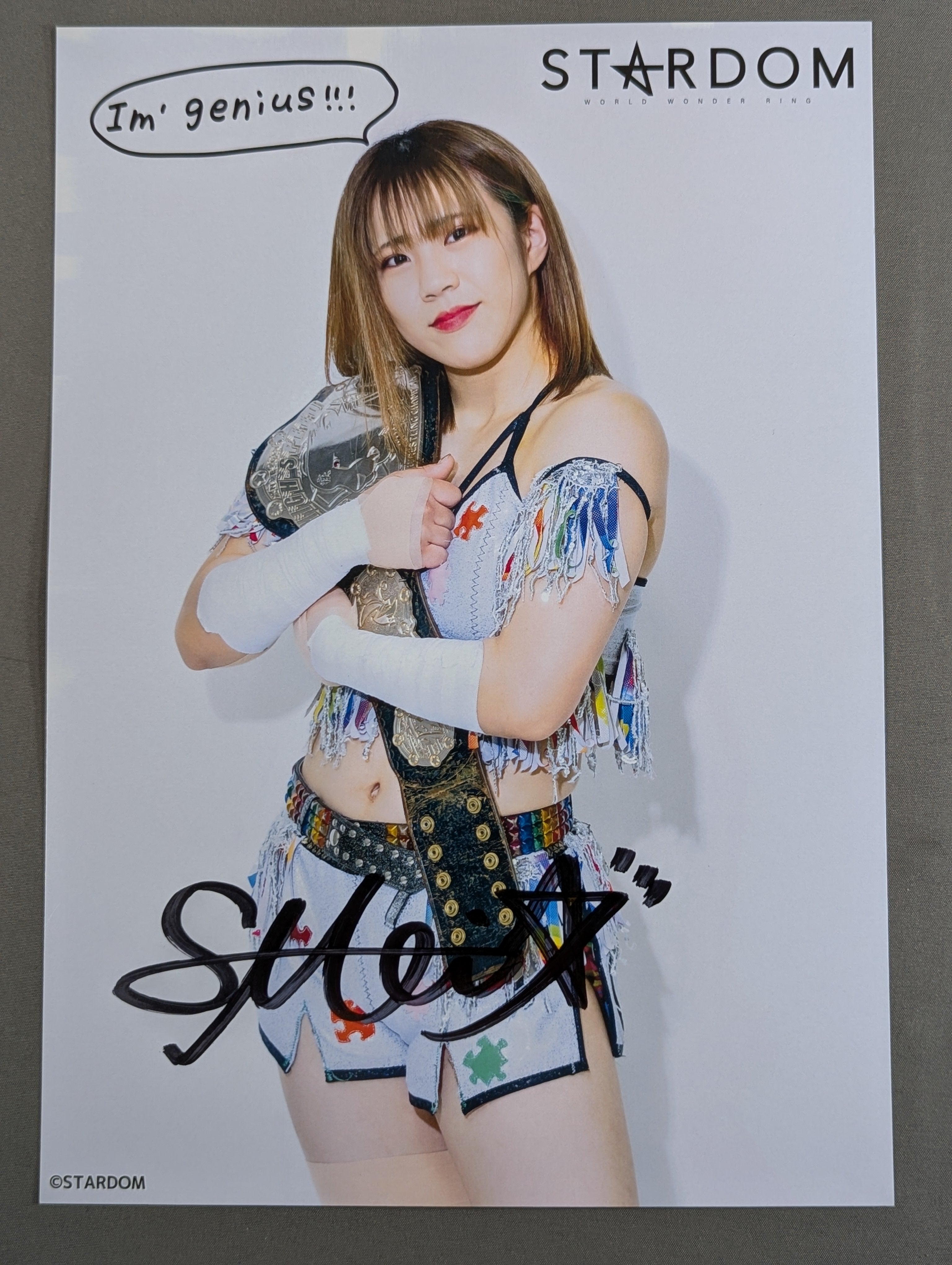 星来芽依 直筆サイン入り スターダムポートレート(B-2) – 闘道館