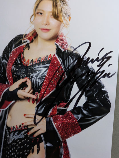 Utami Hayashishita  hand signed autograph  Starda Pro-Photo  (V-7)