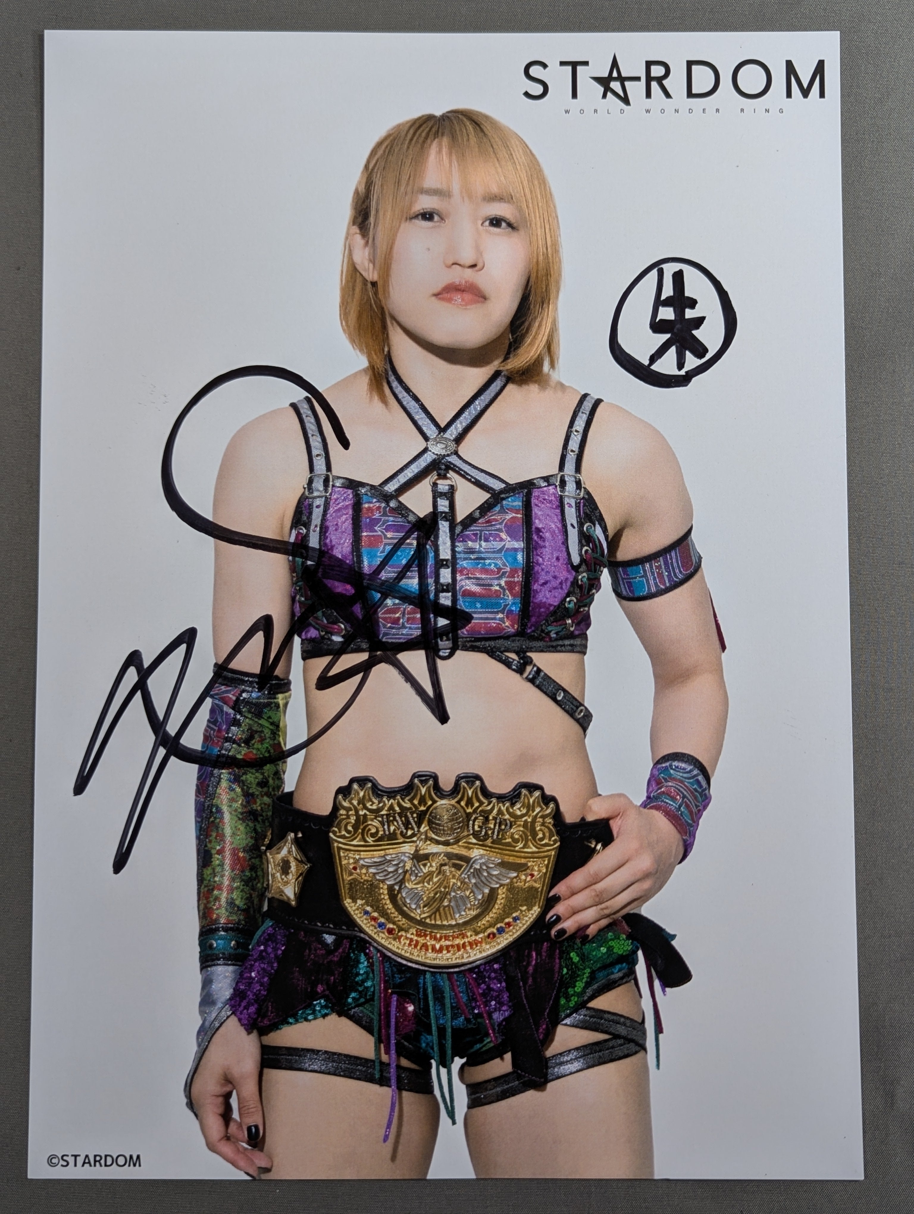 Sareee　闘魂タオル & ポートレート 2種セット　スターダム　女子プロレス 完売品/サイン入り！Sareee 15周年記念大会タオル/女子プロレススター