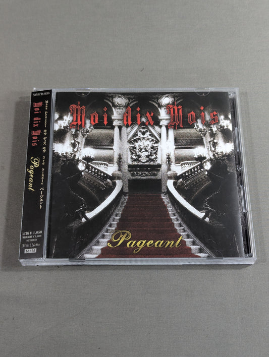 Moi dix Mois / Pageant