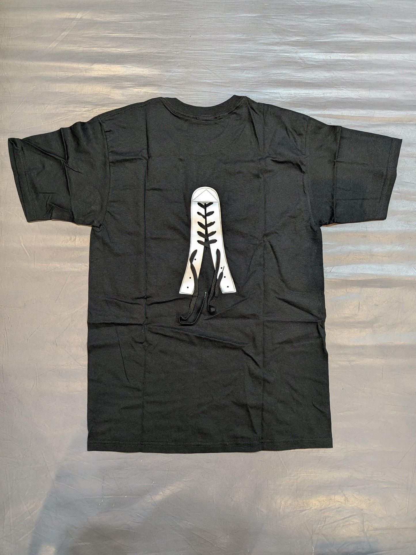 Maybach Taniguchi "Mask Border" T-shirt (black string )