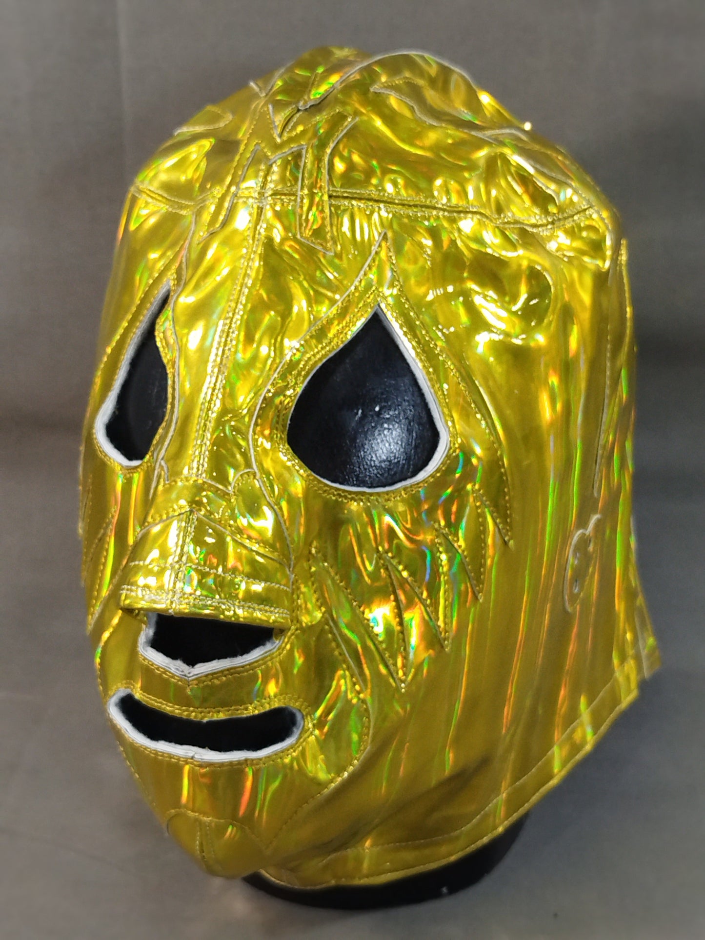 Mil Mascaras 