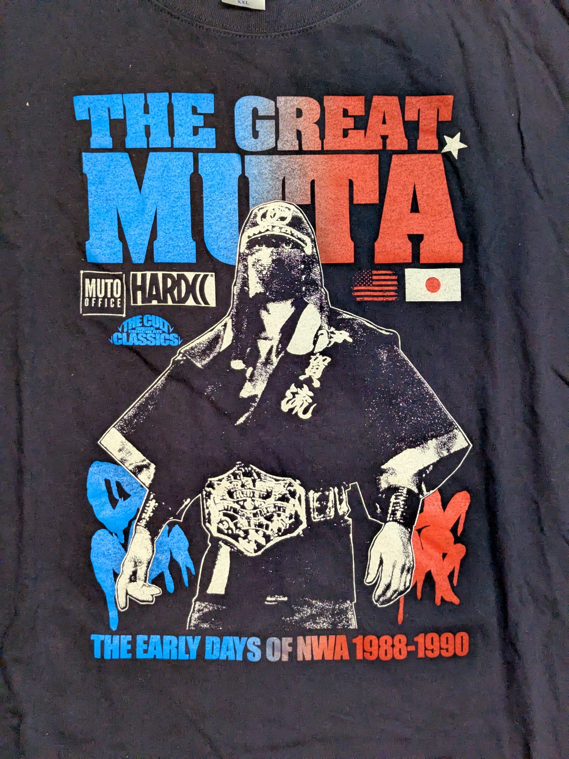 ザ・グレート・ムタ「忍者頭巾」Tシャツ(ネイビー) – 闘道館
