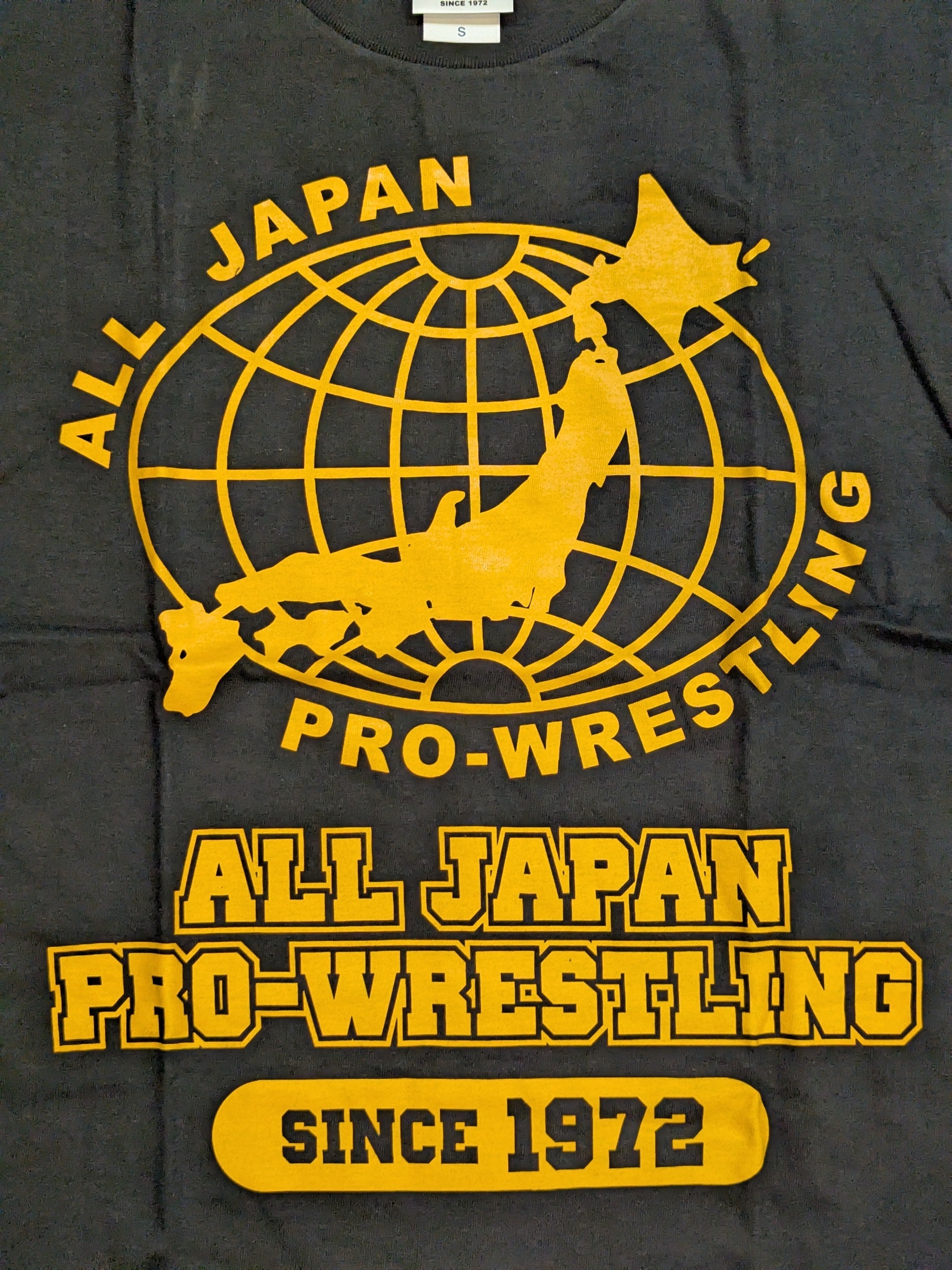 【サイン入り】ALL JAPAN PRO. WRESTLING Tシャツ All Japan Pro Wrestling Logo T-Shirt (Black× Orange) – 闘道館