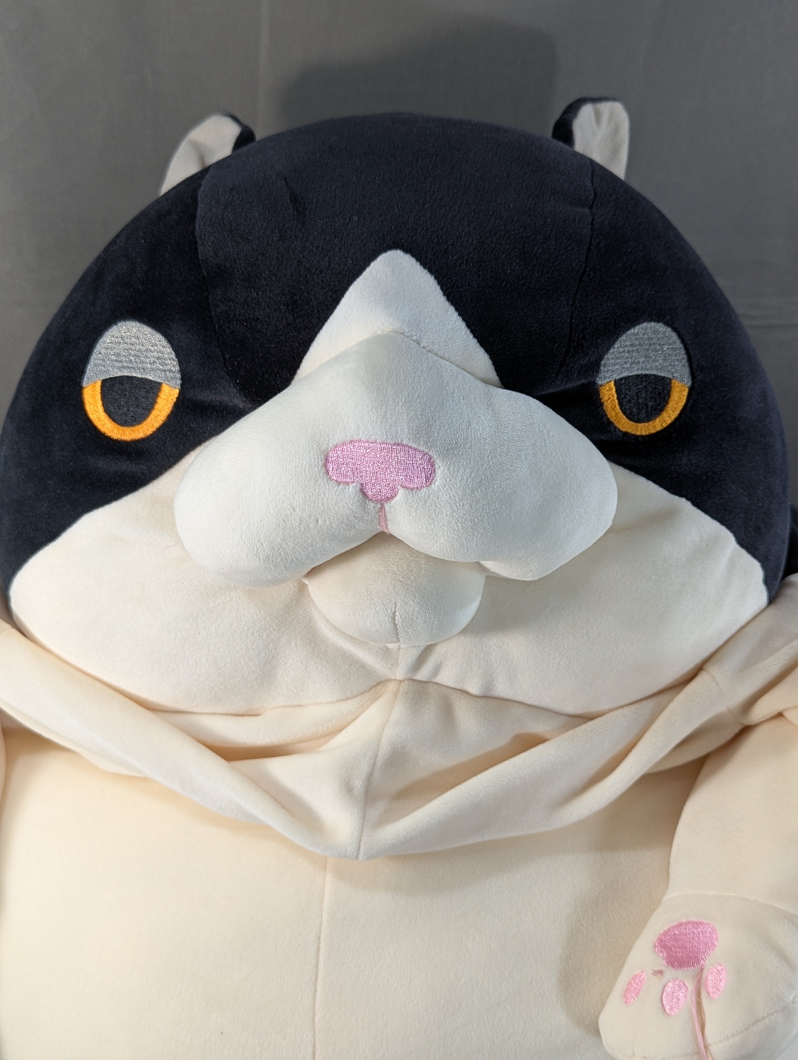 もちねこ ハチワレ (XXLサイズ) – 闘道館