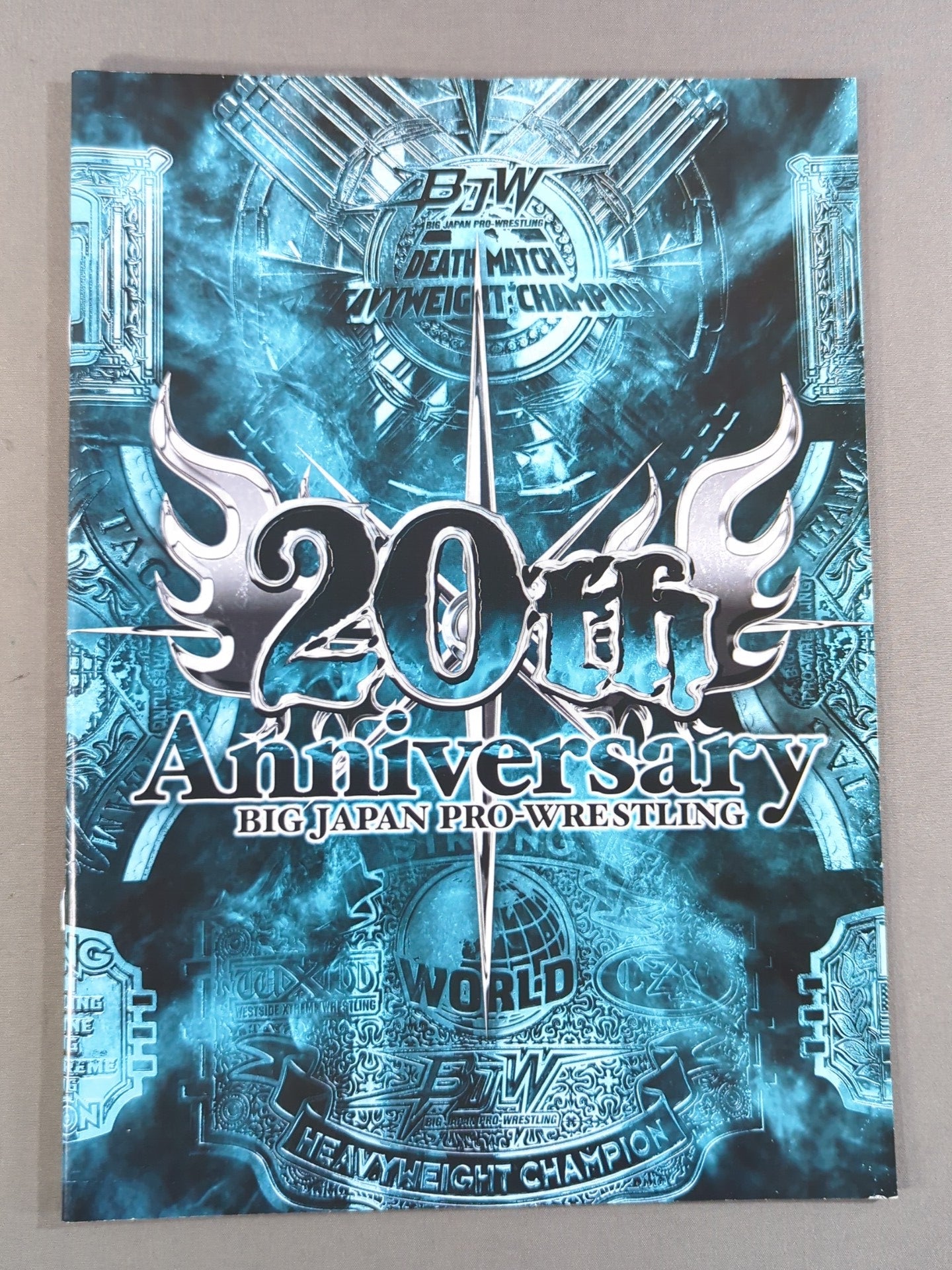 16名直筆サイン入り】BJW 20th Anniversary – 闘道館