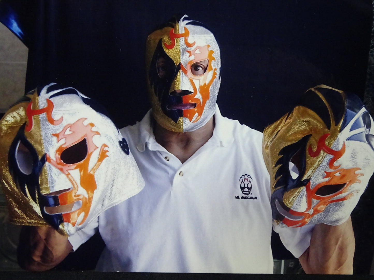 Mil Mascaras 